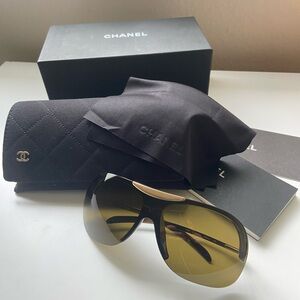 Chanel sunglasses 6007 brown and gold, authentic